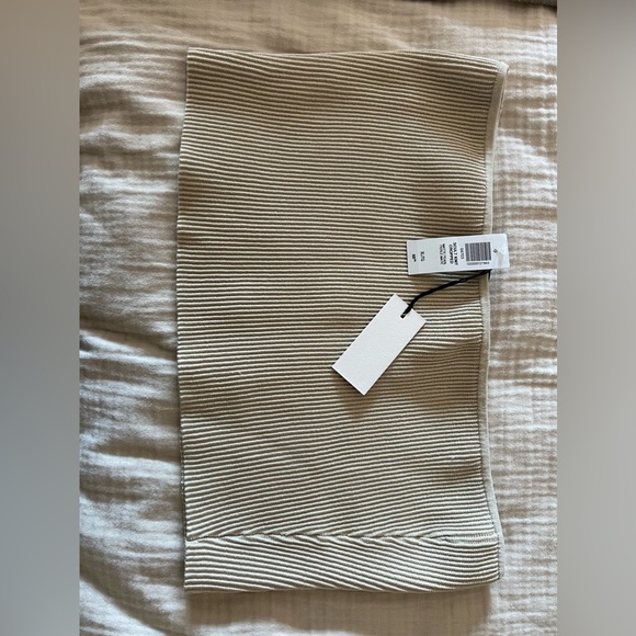 Babaton Sculpt Knit Cropped Tube Top - Picture 6 of 11